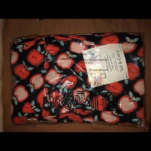 Lularoe TC Apple Leggings - New in package